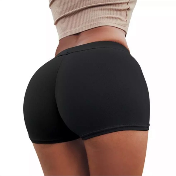 WOMEN YOGA GYM SHORTS - Picture 1 of 2